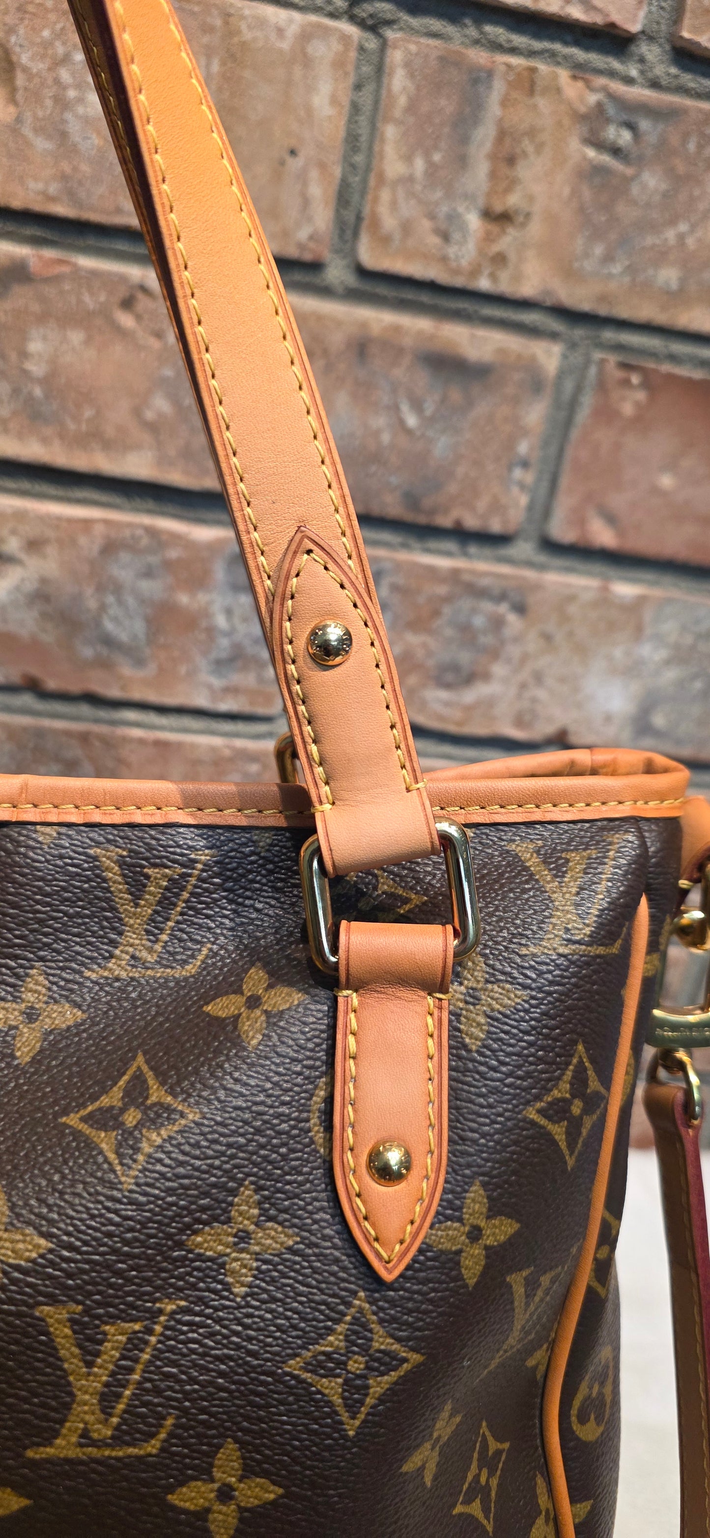 Authentic Louis Vuitton Estrela MM