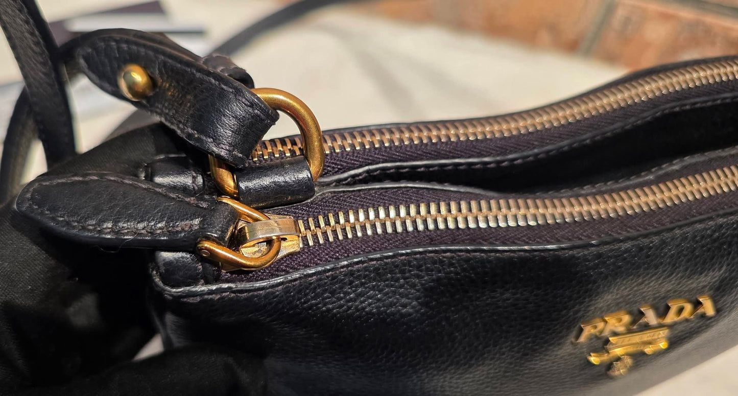 Authentic Prada Bandoliera Vitello Phenix Crossbody