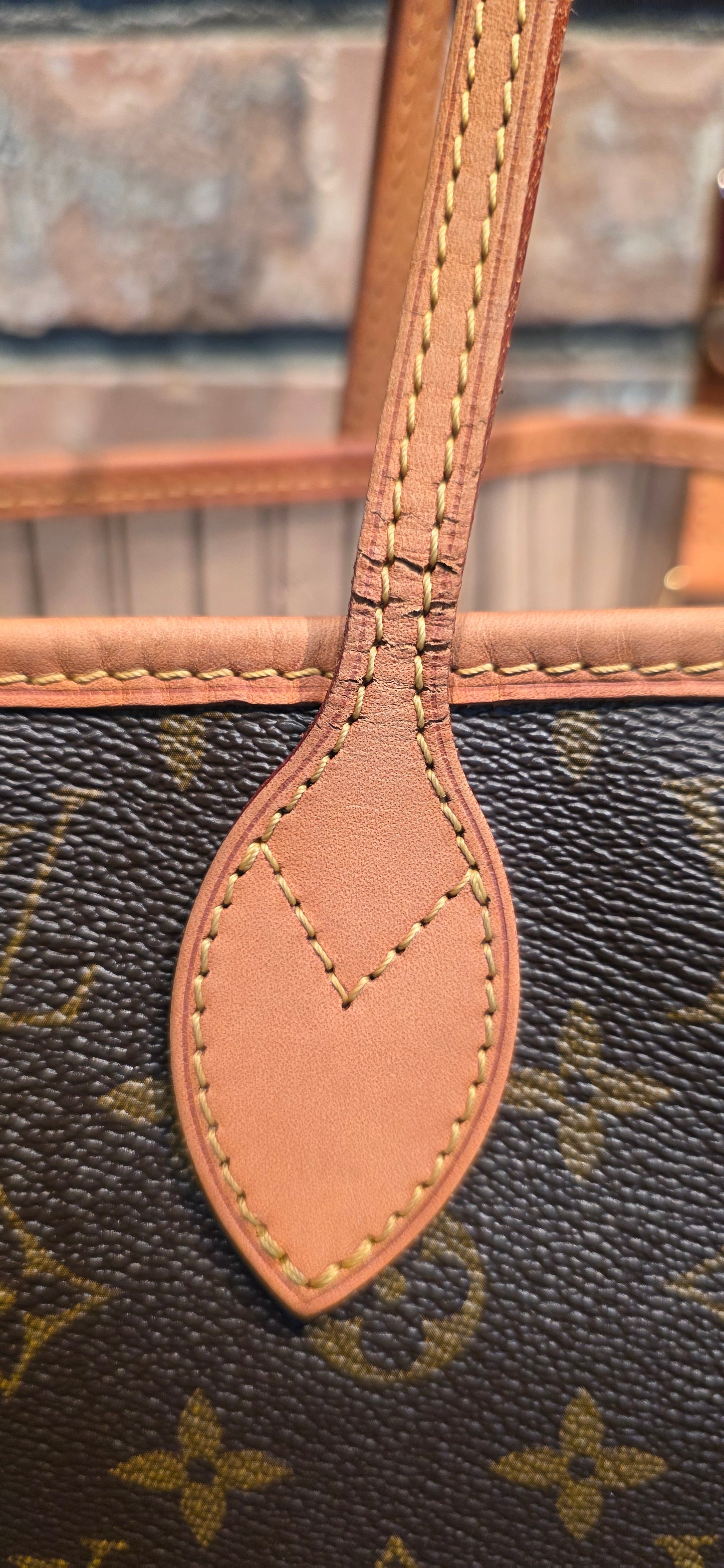 Authentic Louis Vuitton Neverfull MM Monogram