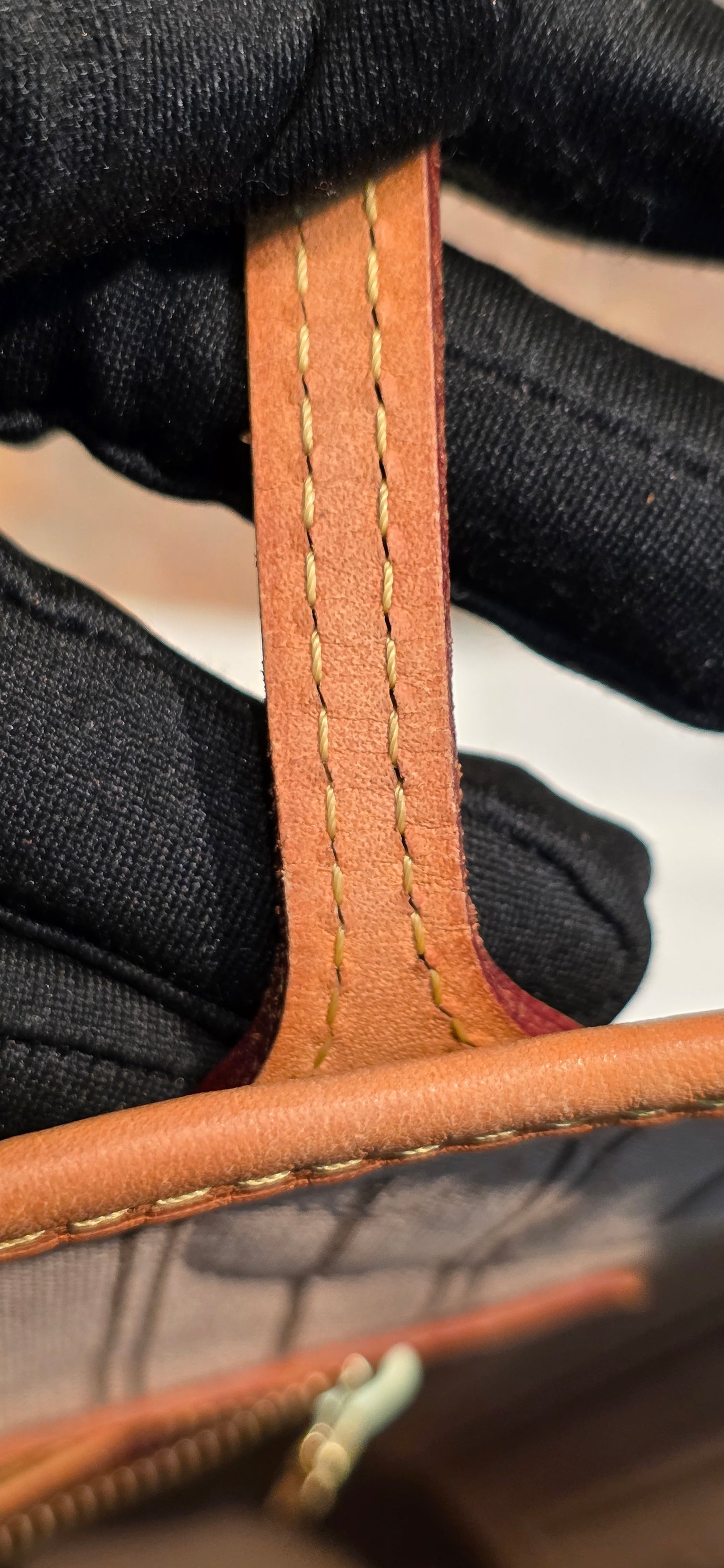 Authentic Louis Vuitton Neverfull MM Monogram