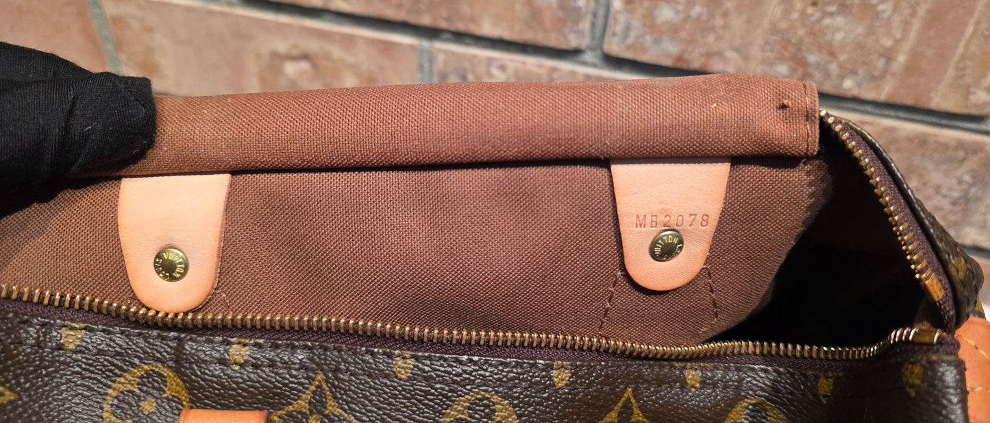 Authentic Louis Vuitton Speedy 30 Monogram