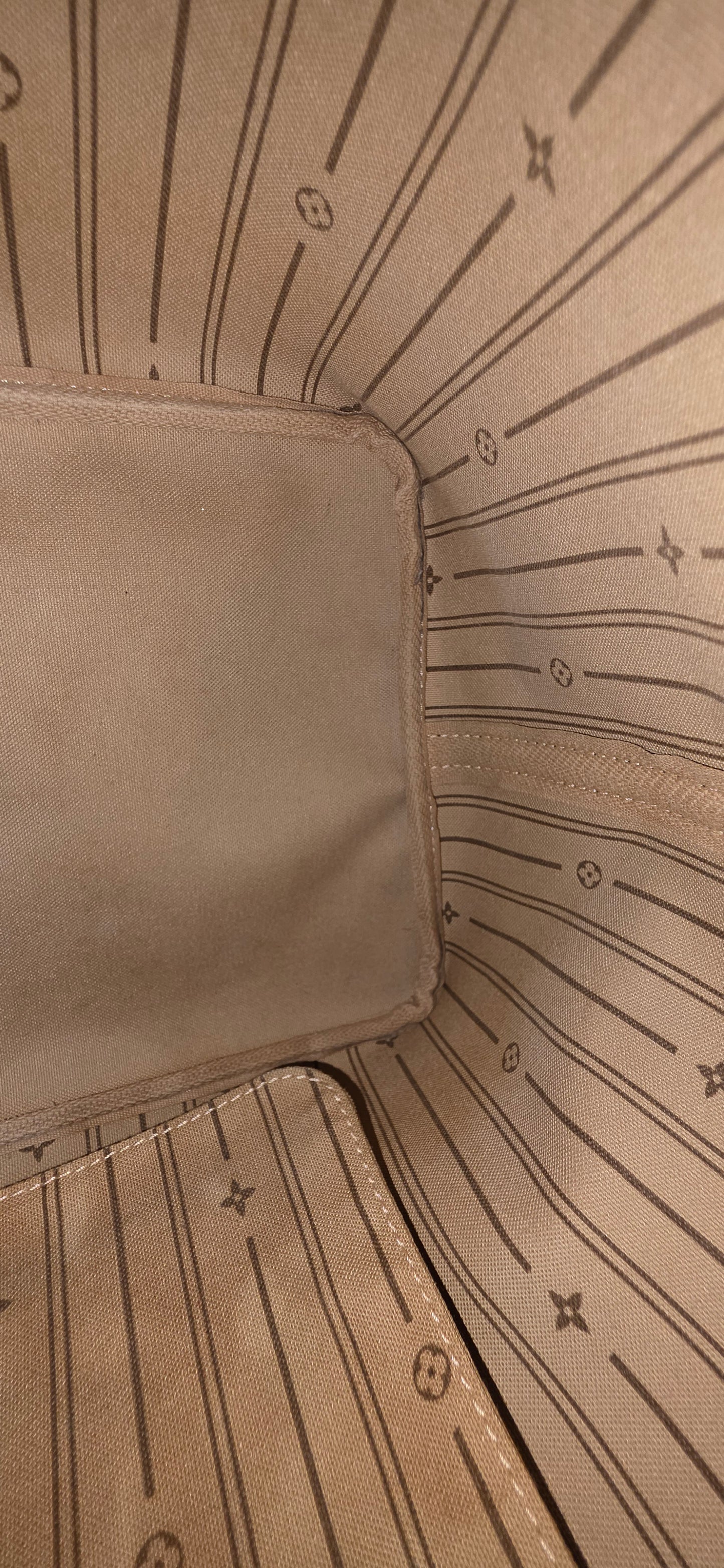 Authentic Louis Vuitton Neverfull GM Monogram