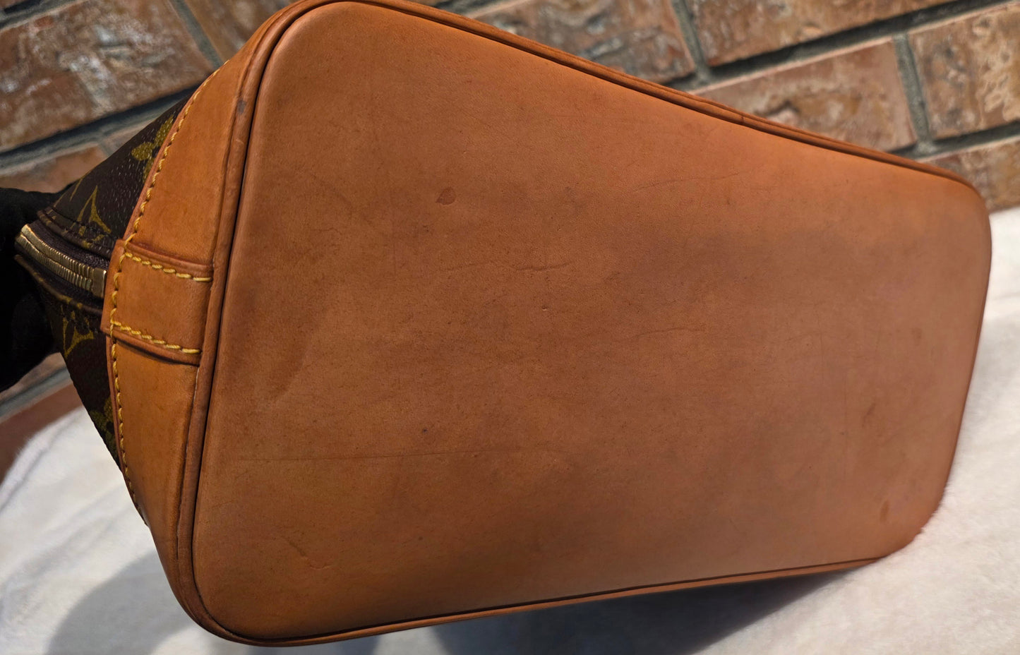 Authentic Louis Vuitton Alma PM Monogram