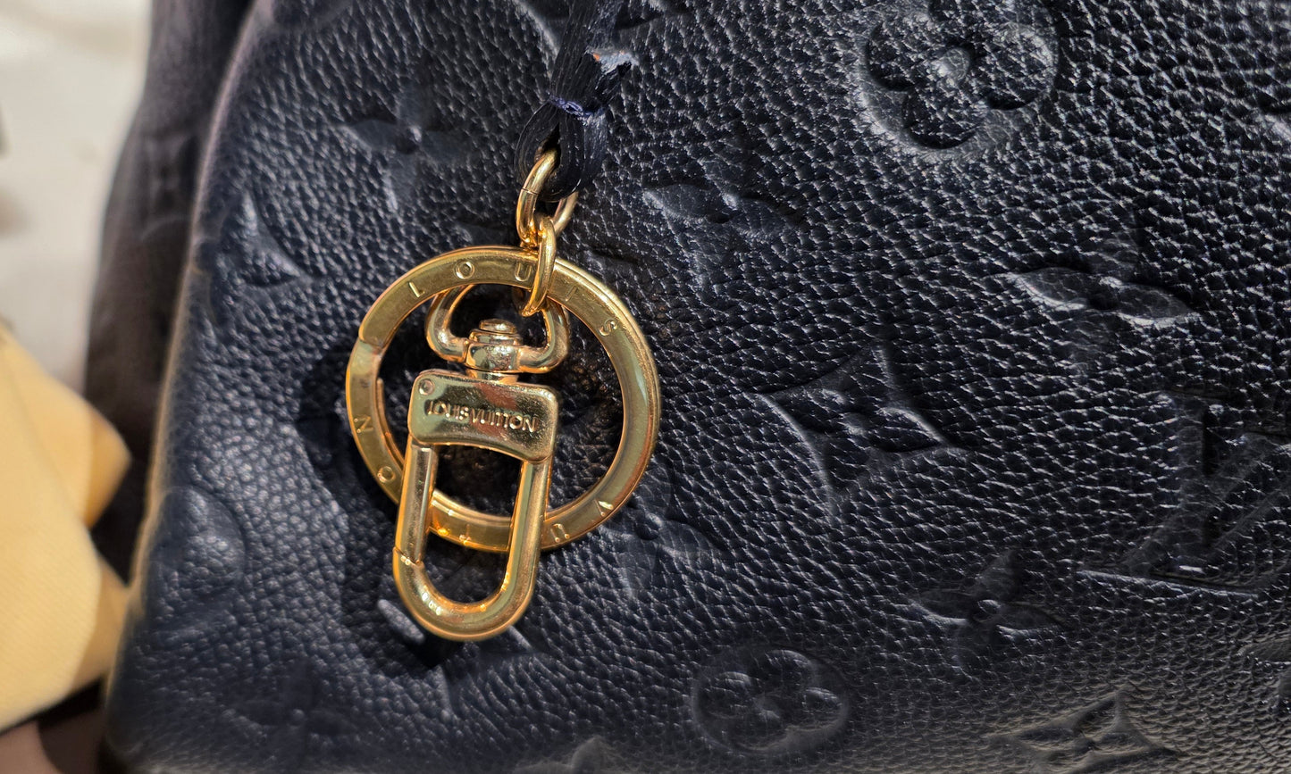 Authentic Louis Vuitton Artsy MM Empreinte Infini