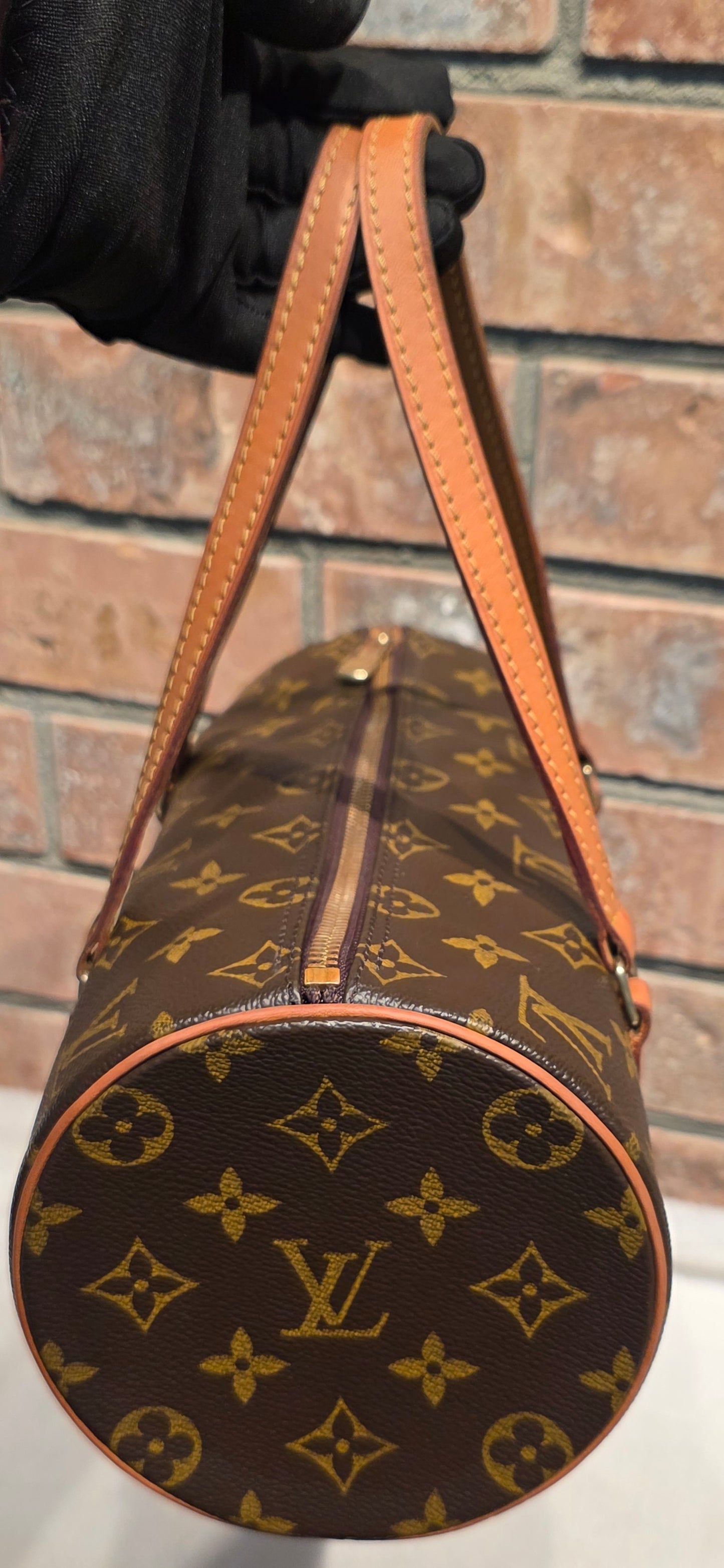 Authentic Louis Vuitton Papillon 27