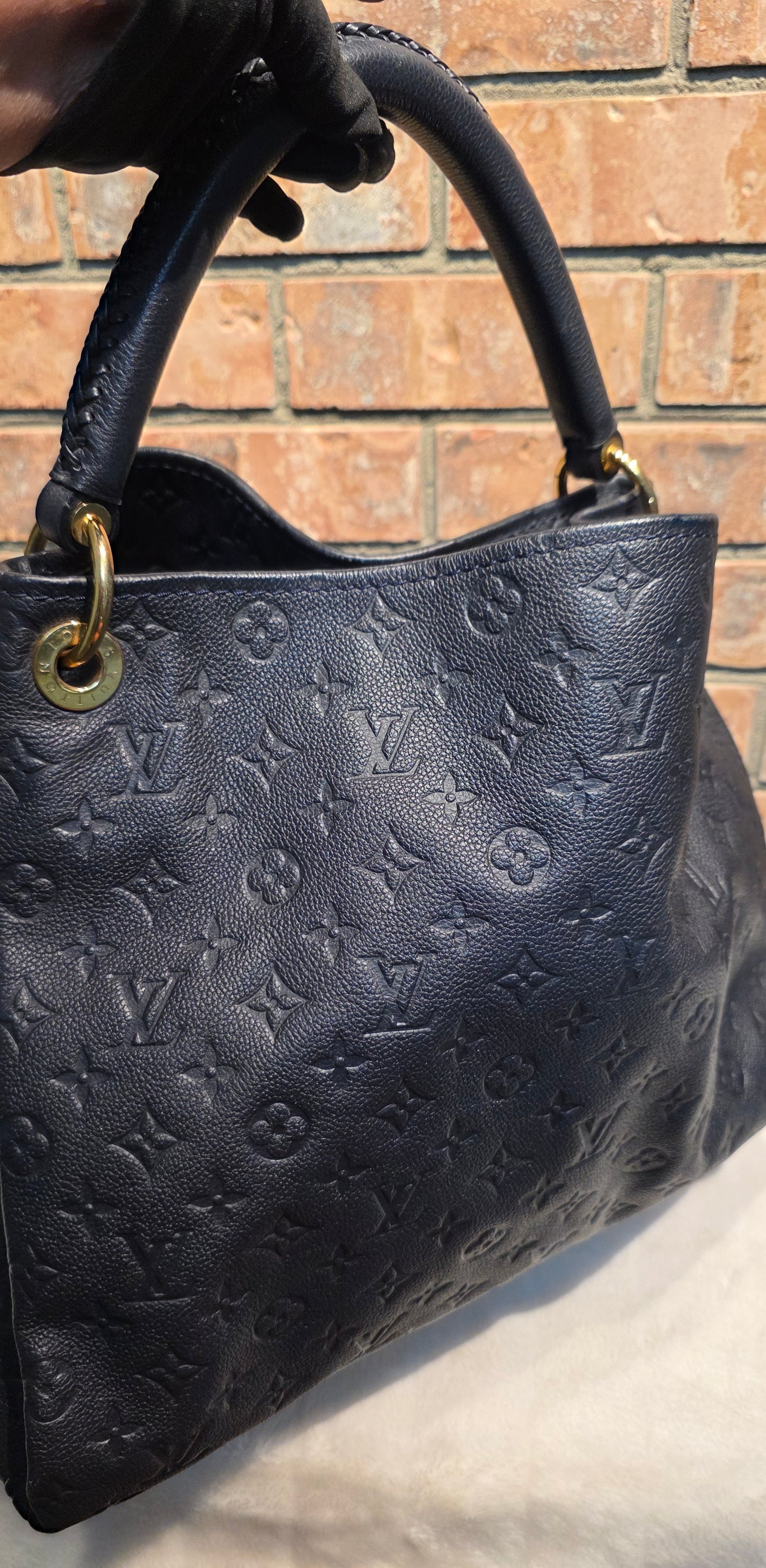 Authentic Louis Vuitton Artsy MM Empreinte Infini