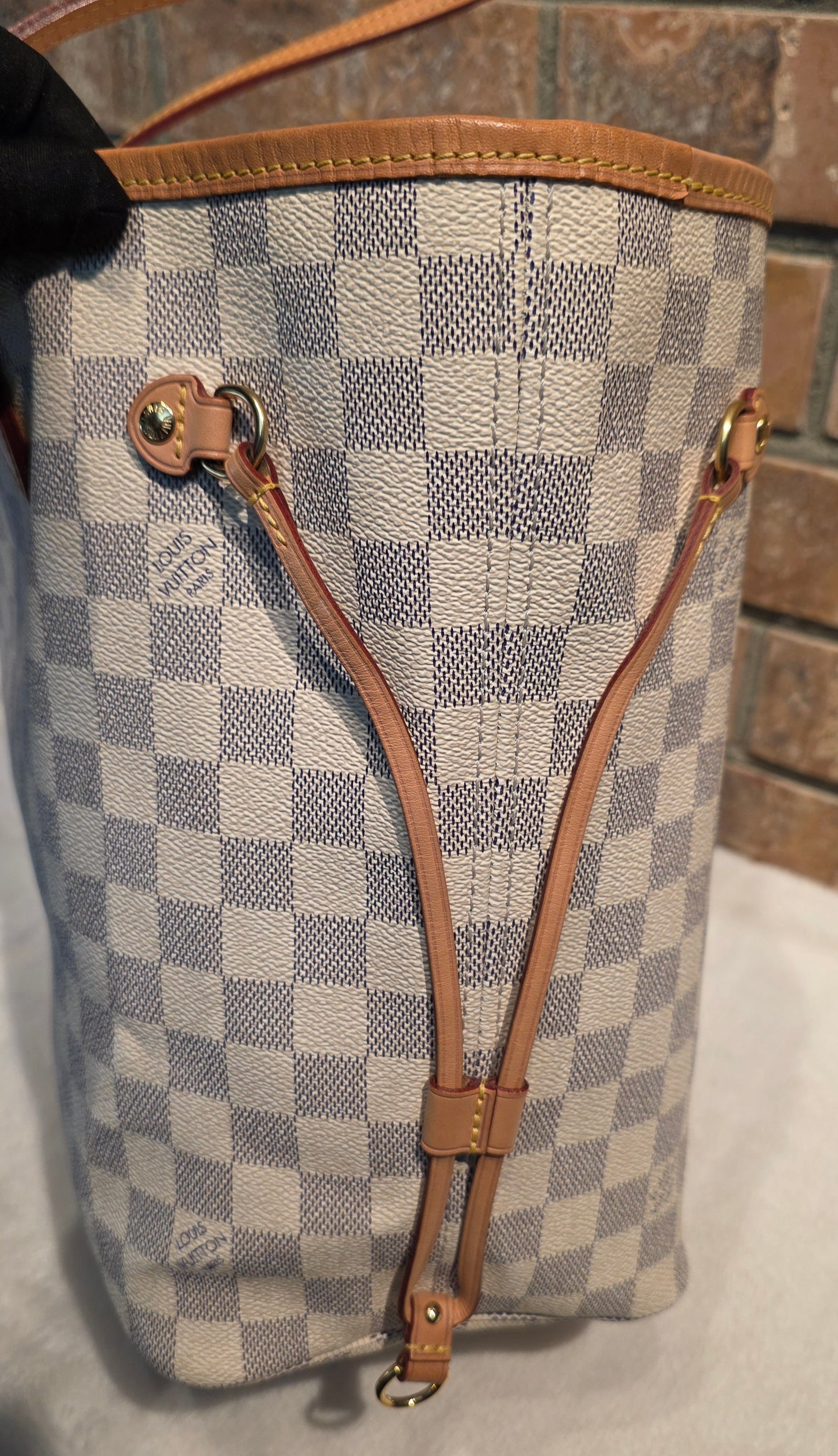 Authentic Louis Vuitton Neverfull MM Damier Azur (Bag Only)