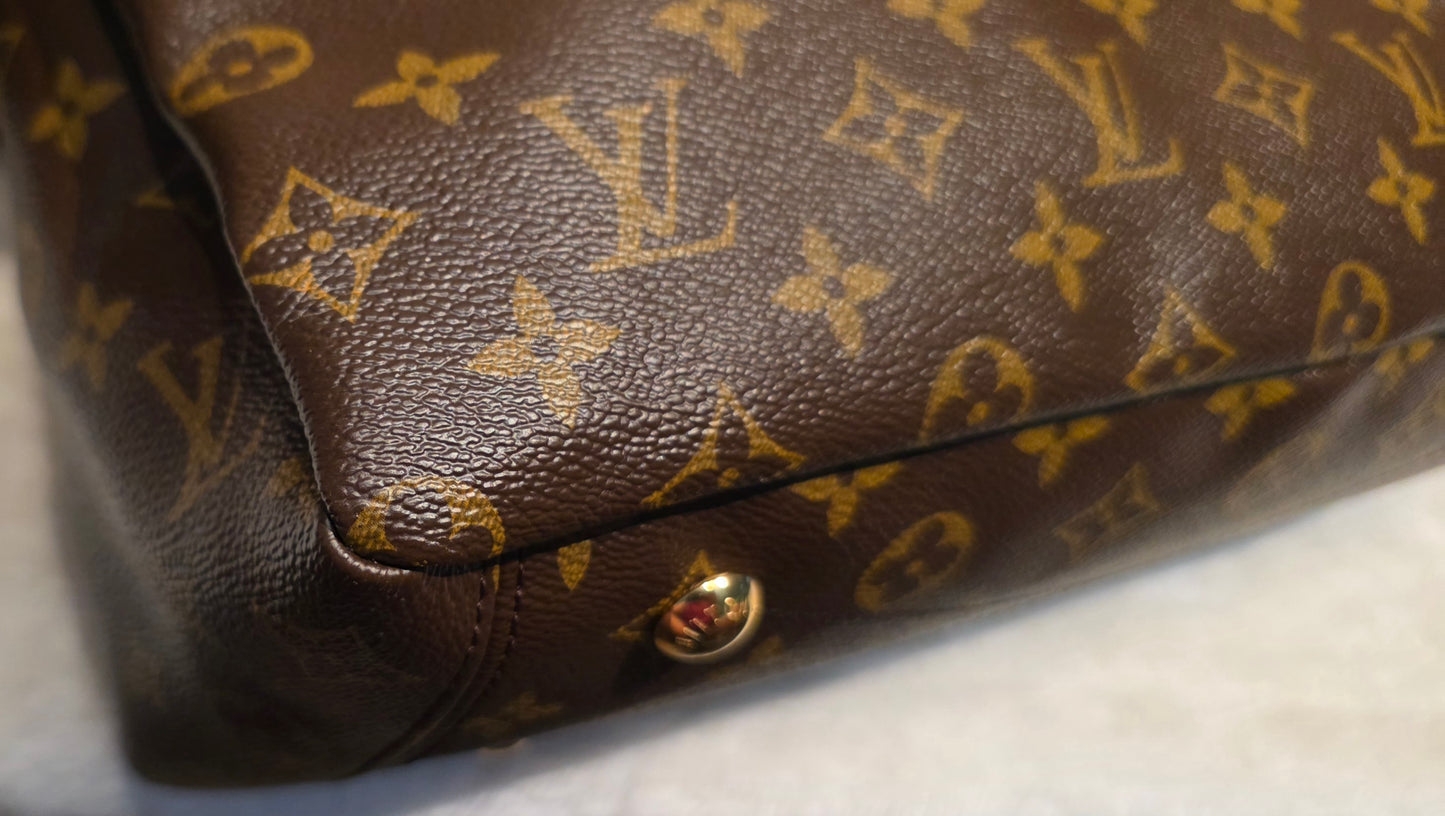 Authentic Louis Vuitton Pallas MM in Raisin