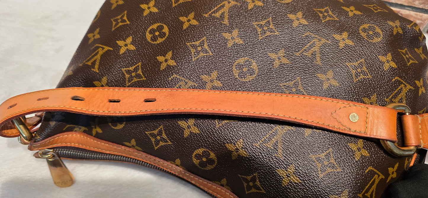 Authentic Louis Vuitton Tulum GM