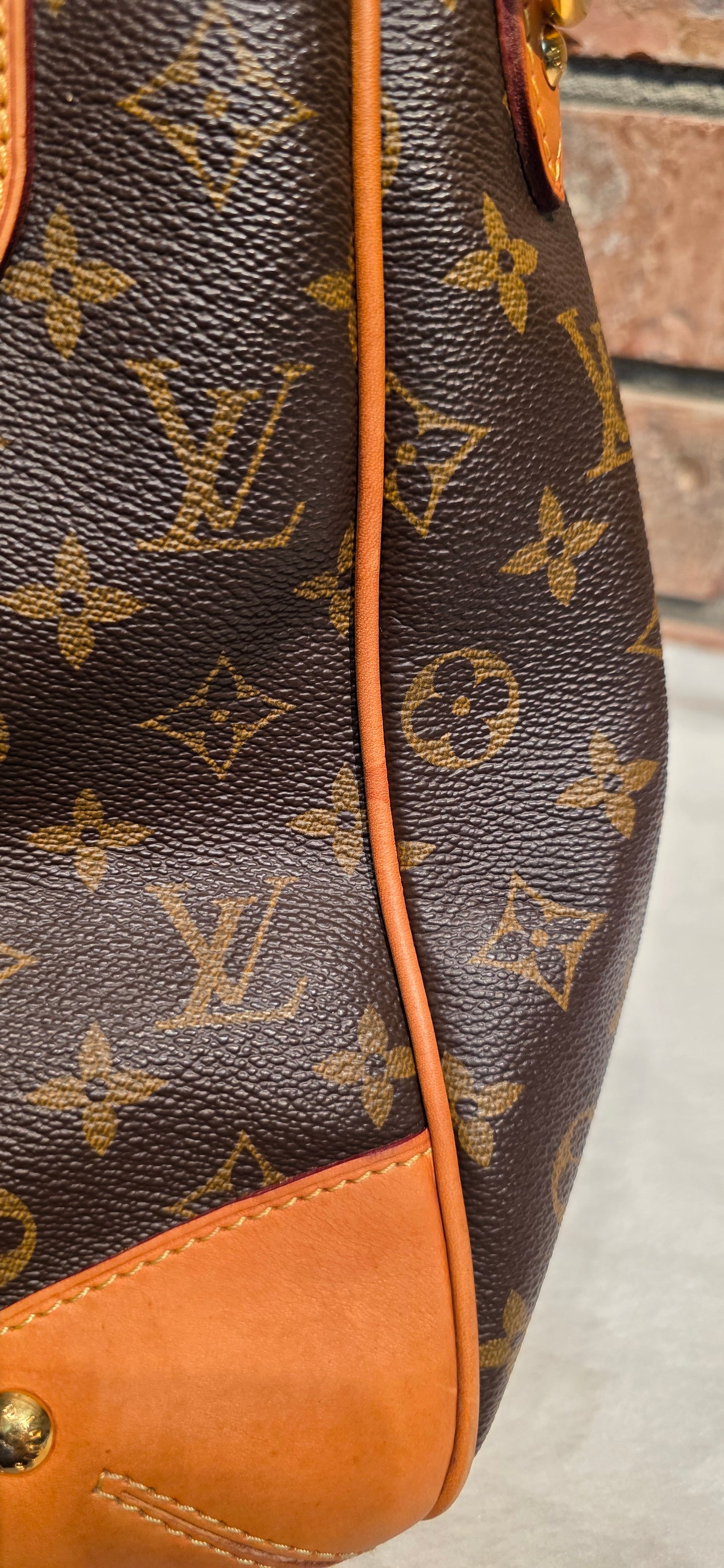 Authentic Louis Vuitton Estrella MM