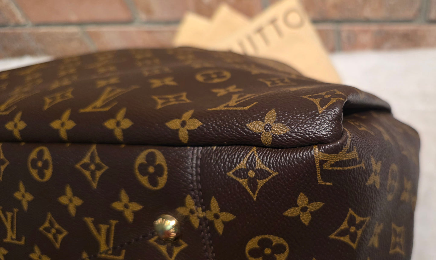 Authentic Louis Vuitton Artsy MM Monogram