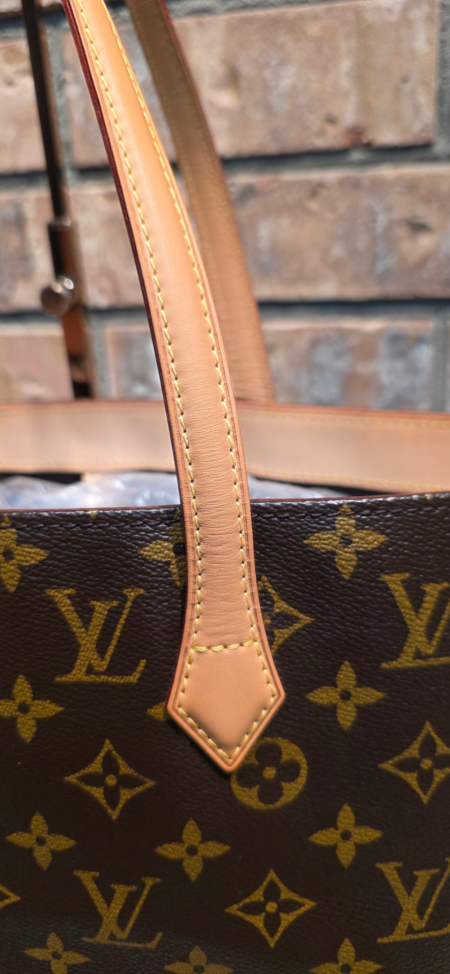 Authentic Louis Vuitton Wilshire MM Monogram