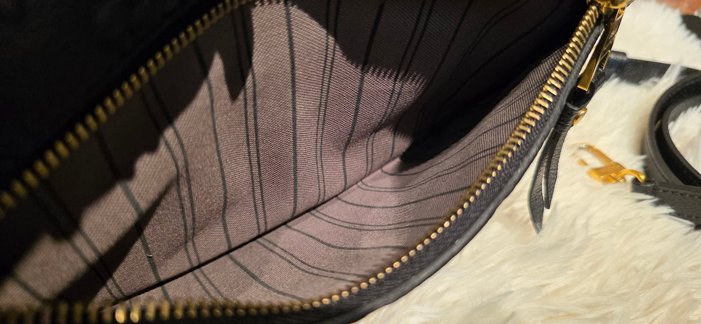 Authentic Pochette Metis Empreinte Noir