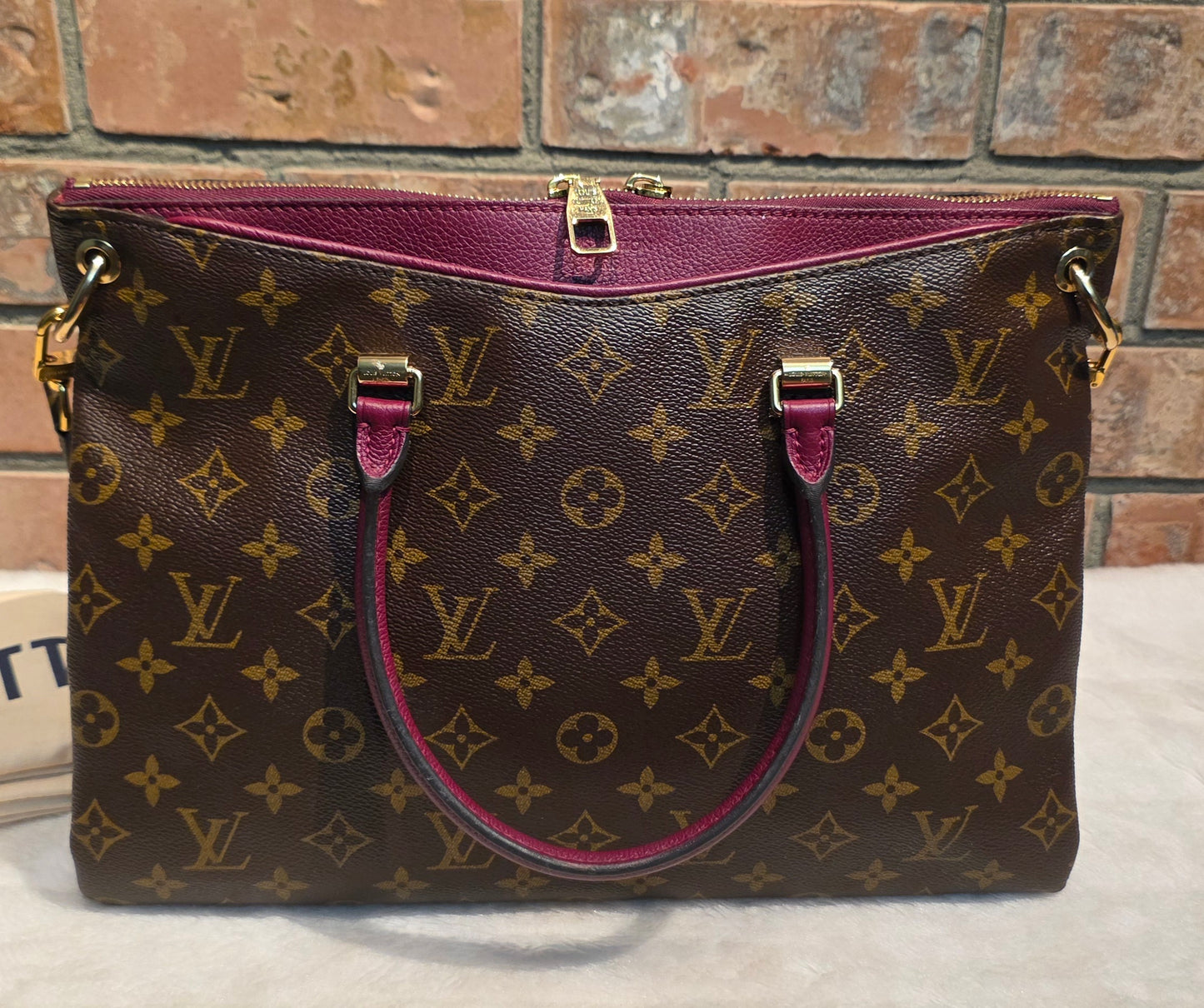 Authentic Louis Vuitton Pallas MM in Raisin