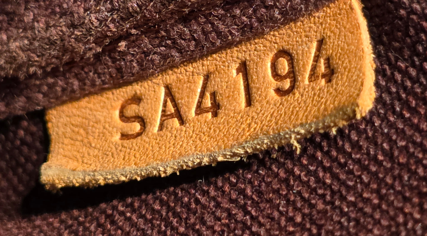 Authentic Louis Vuitton Favorite MM Monogram