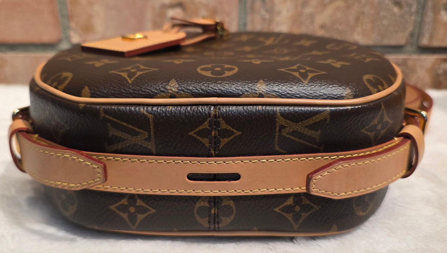 Authentic Louis Vuitton Boite Chapeau Souple MM