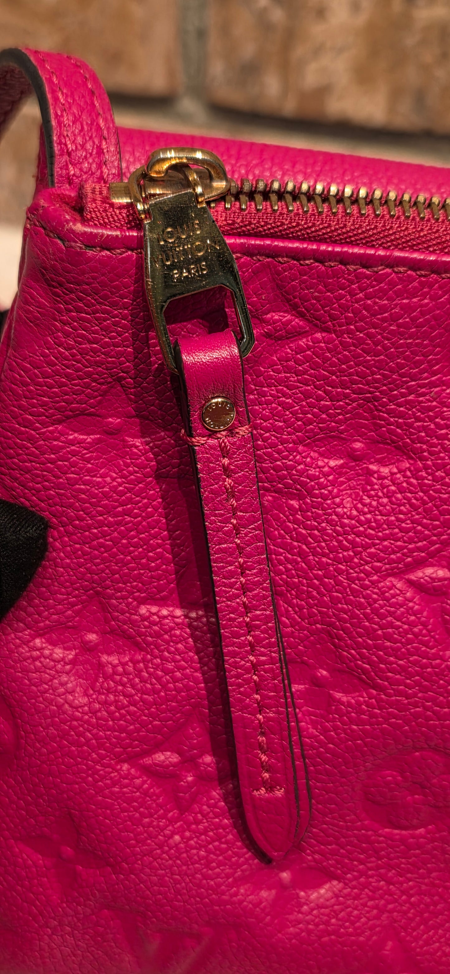 Authentic Louis Vuitton Twice/Twinset Pochette in Dahlia Pink