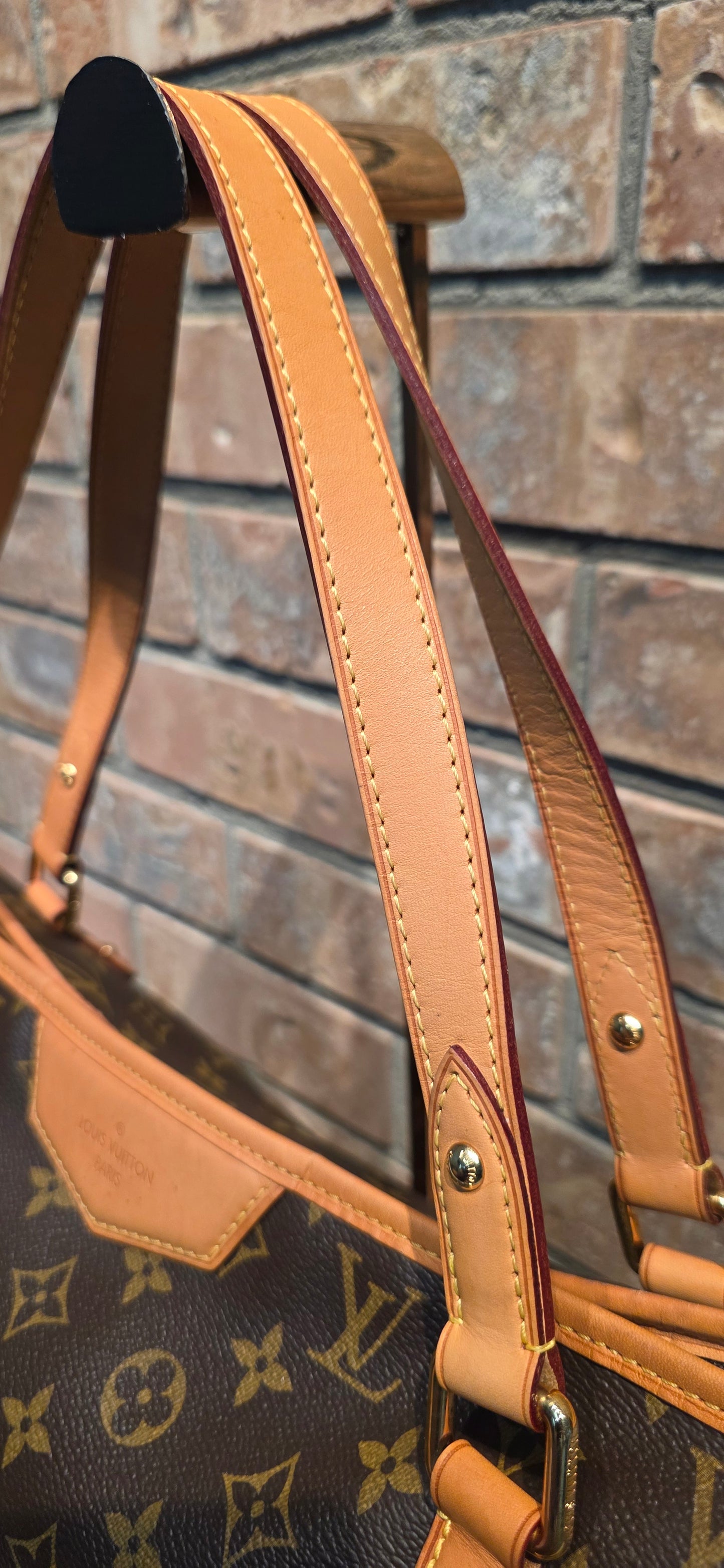 Authentic Louis Vuitton Estrela MM