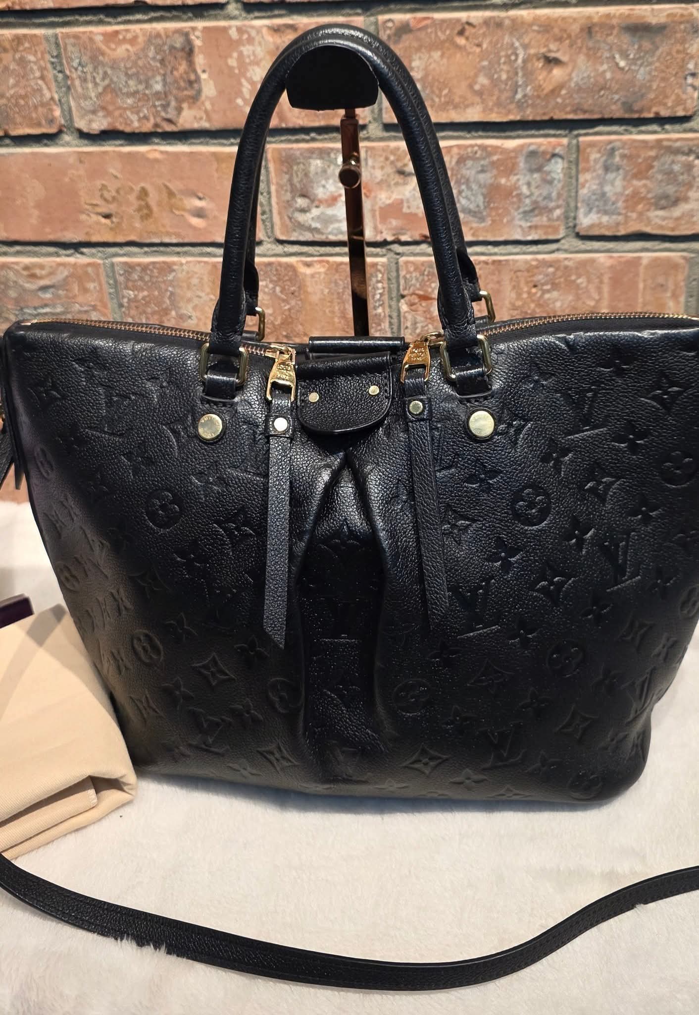 Authentic Louis Vuitton Mazarine MM Empreinte Noir