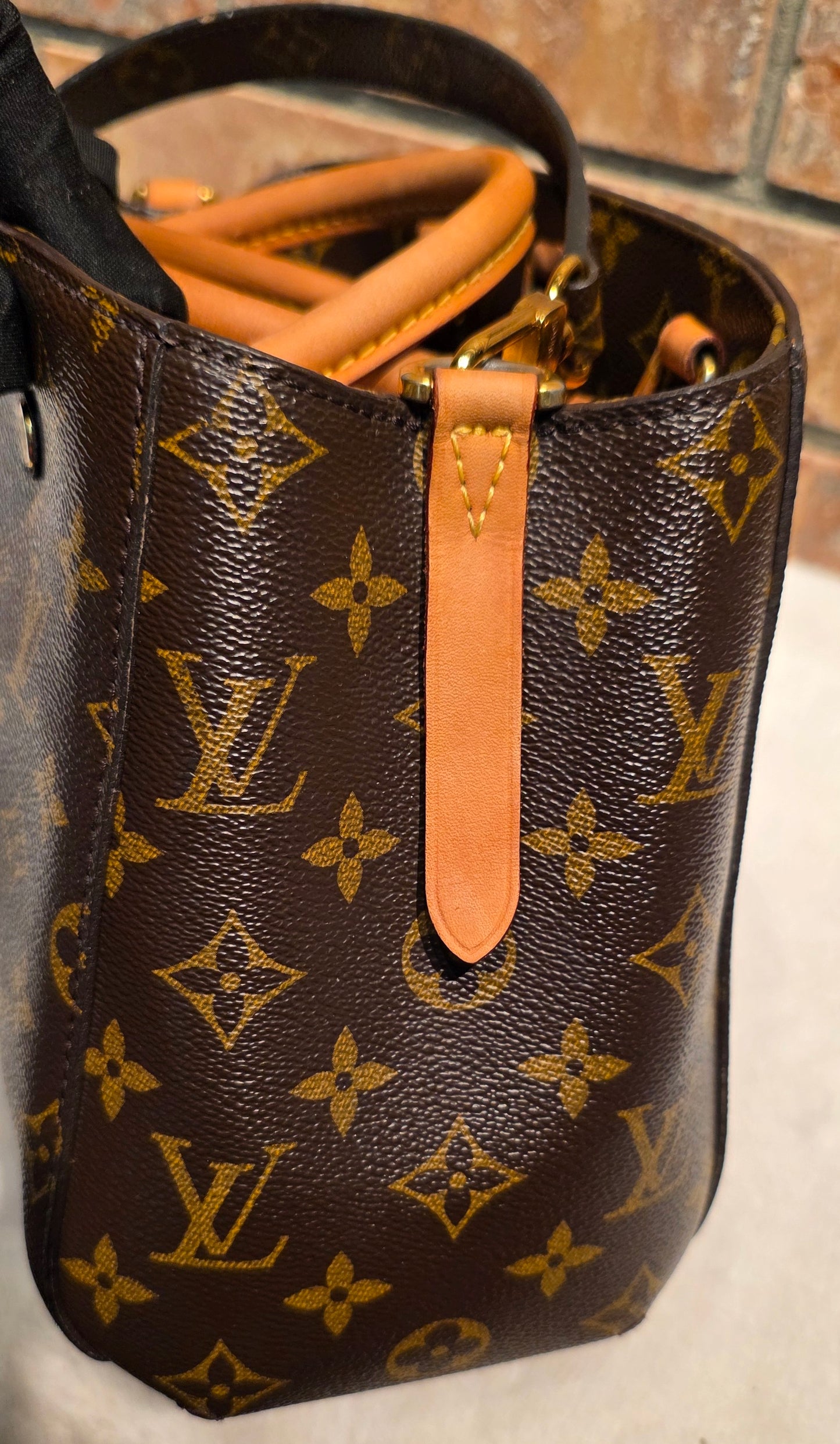 Authentic Louis Vuitton Montaigne BB Monogram
