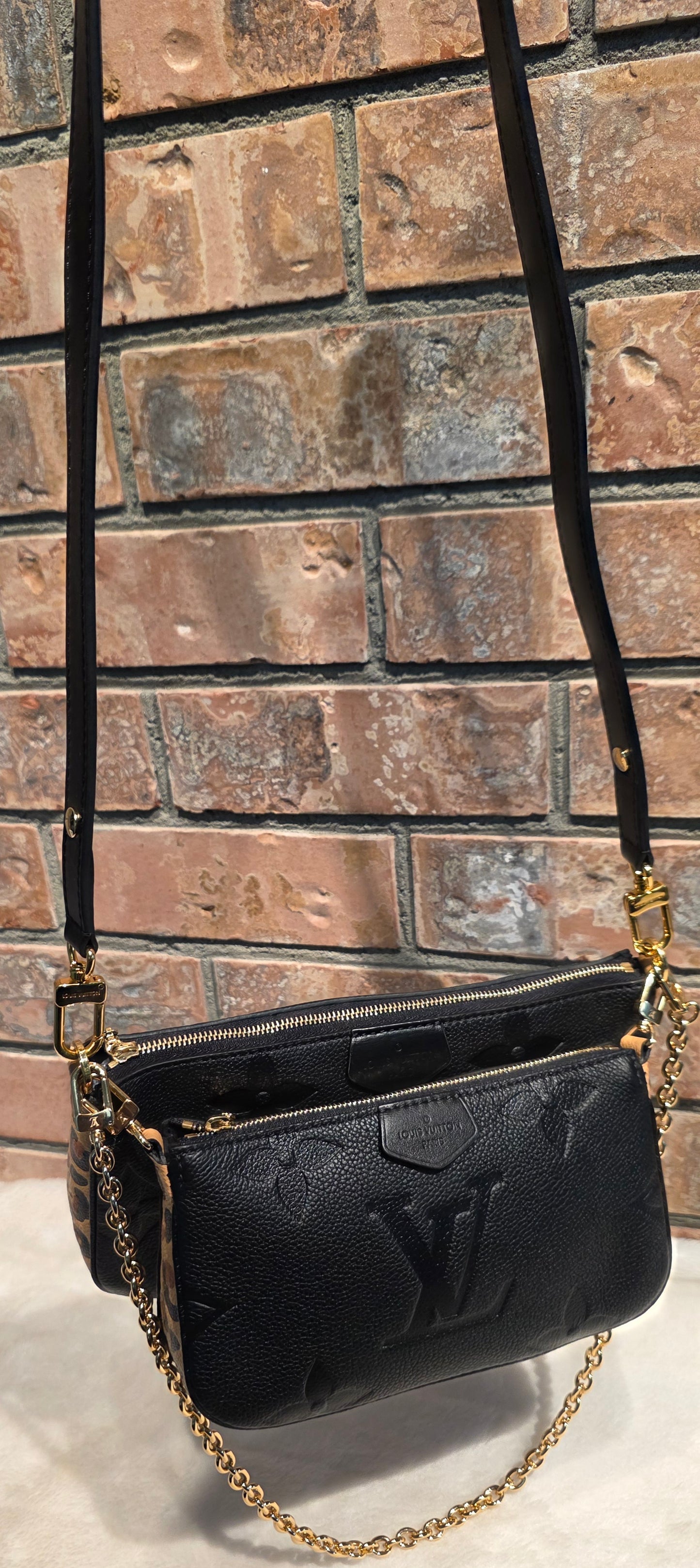 Authentic Louis Vuitton Multipochette Accessoires Wild At Heart