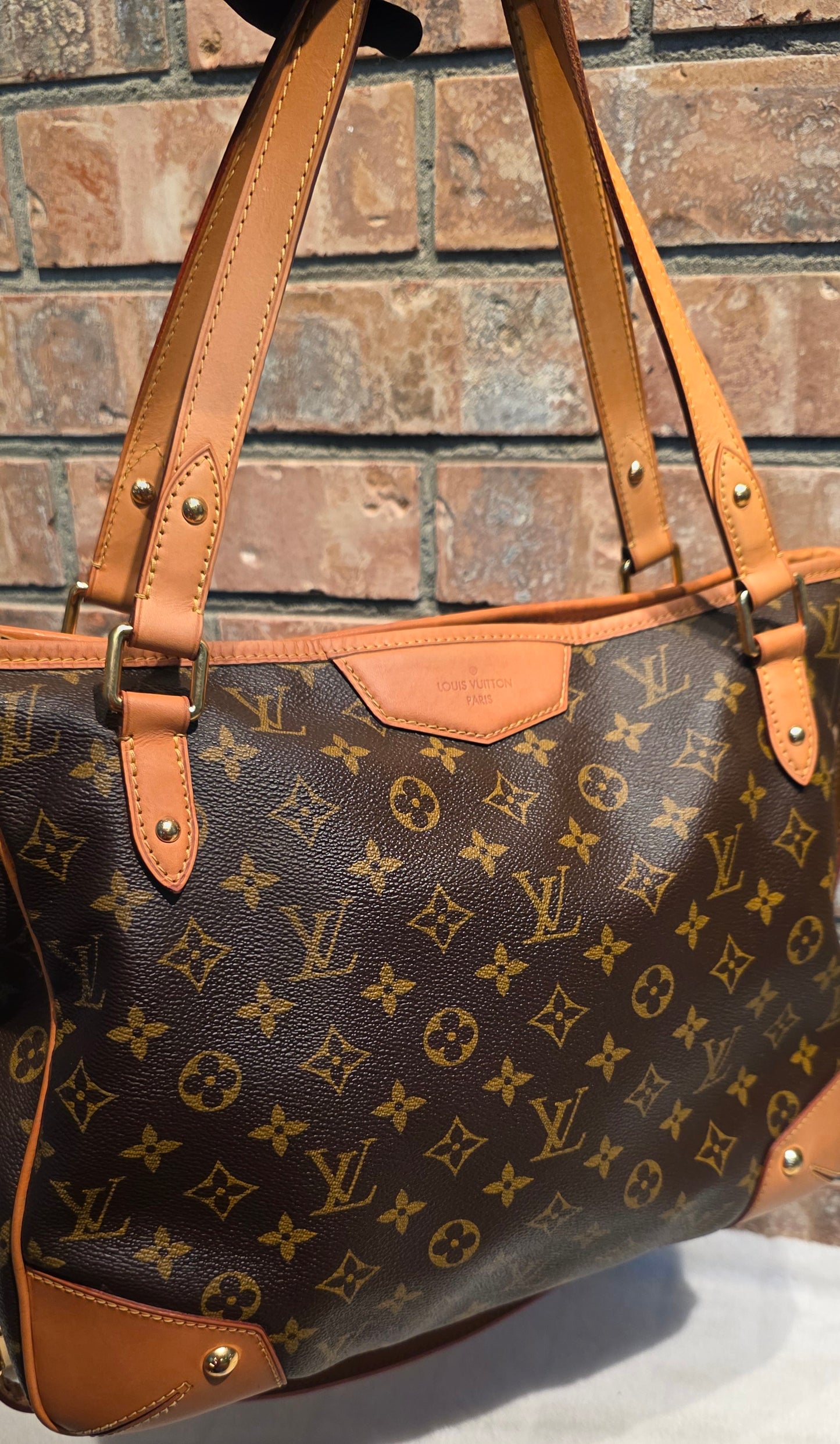 Authentic Louis Vuitton Estrella MM
