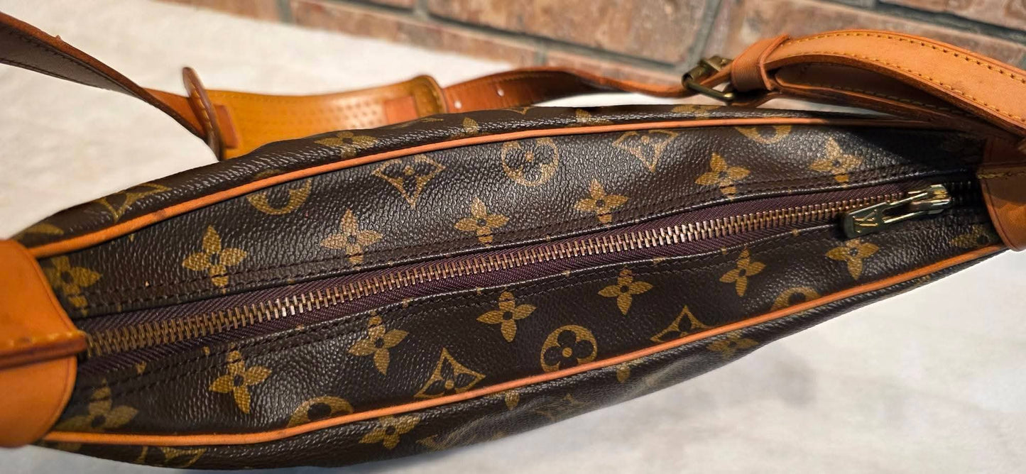 Authentic Louis Vuitton Boulogne 30