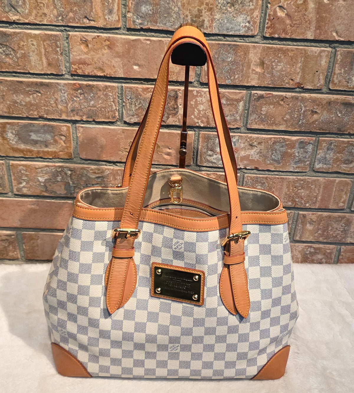 Authentic Louis Vuitton Hampstead MM Damier Azur