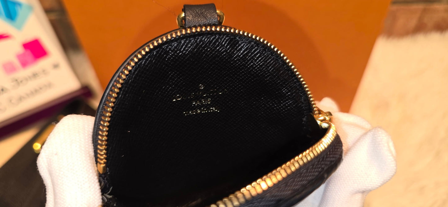 Authentic Louis Vuitton New Wave Multipochette Noir