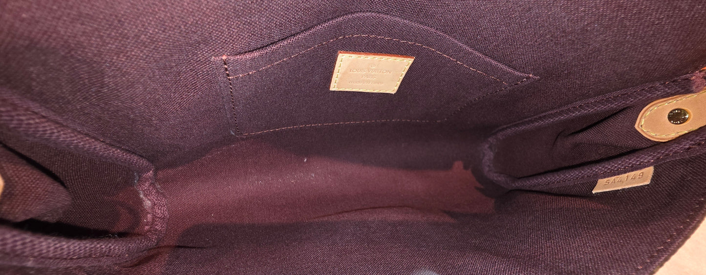 Authentic Louis Vuitton Favorite MM Monogram (SA4149)