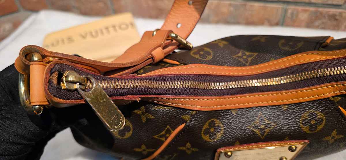 Authentic Louis Vuitton Thames GM Monogram
