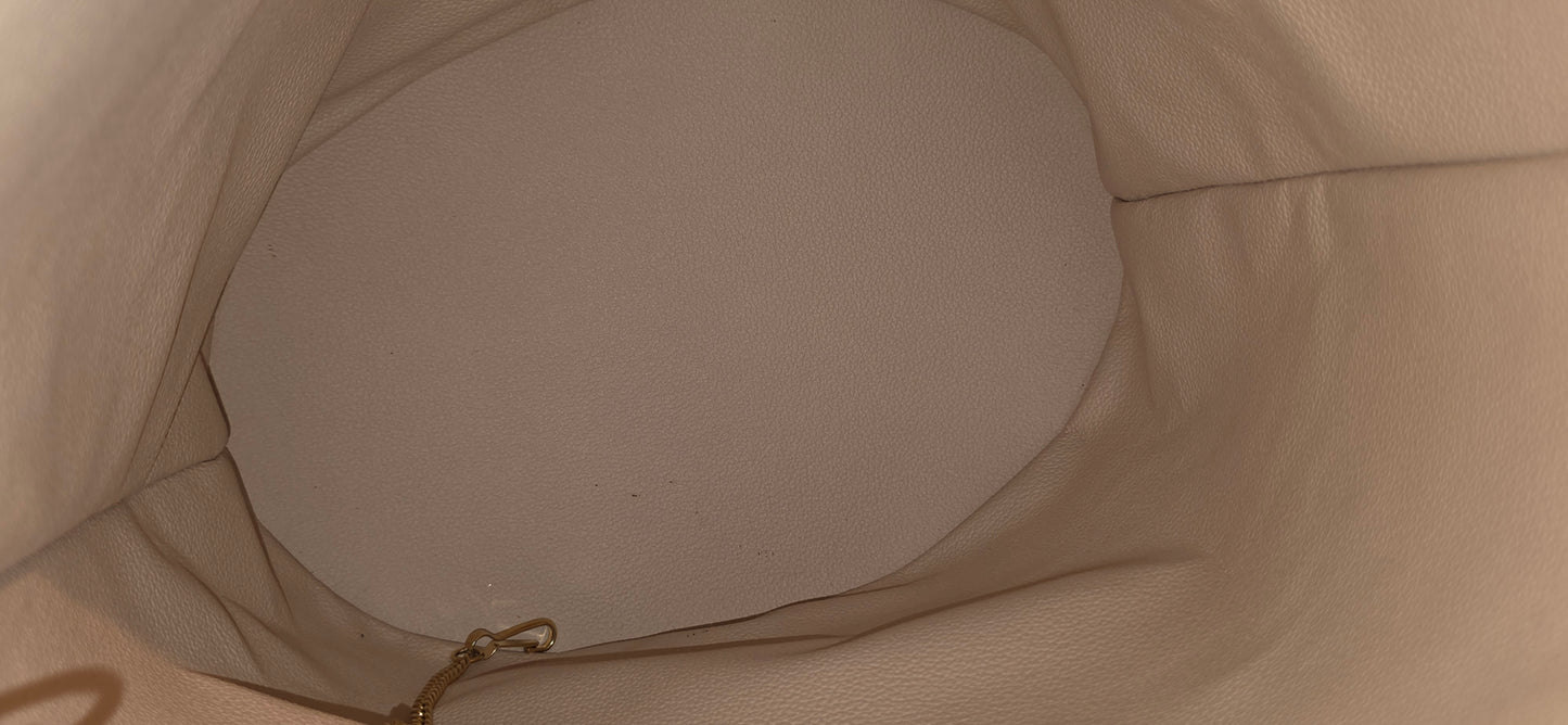 Authentic Louis Vuitton Bucket GM with Pouch