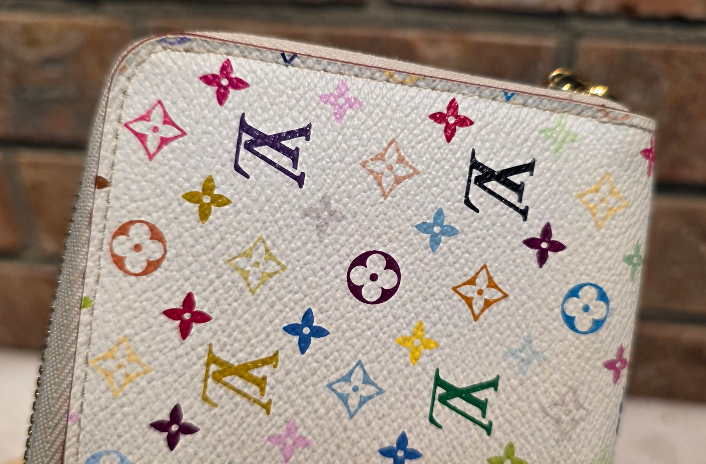 Authentic Louis Vuitton Multicolor White Zippy Wallet