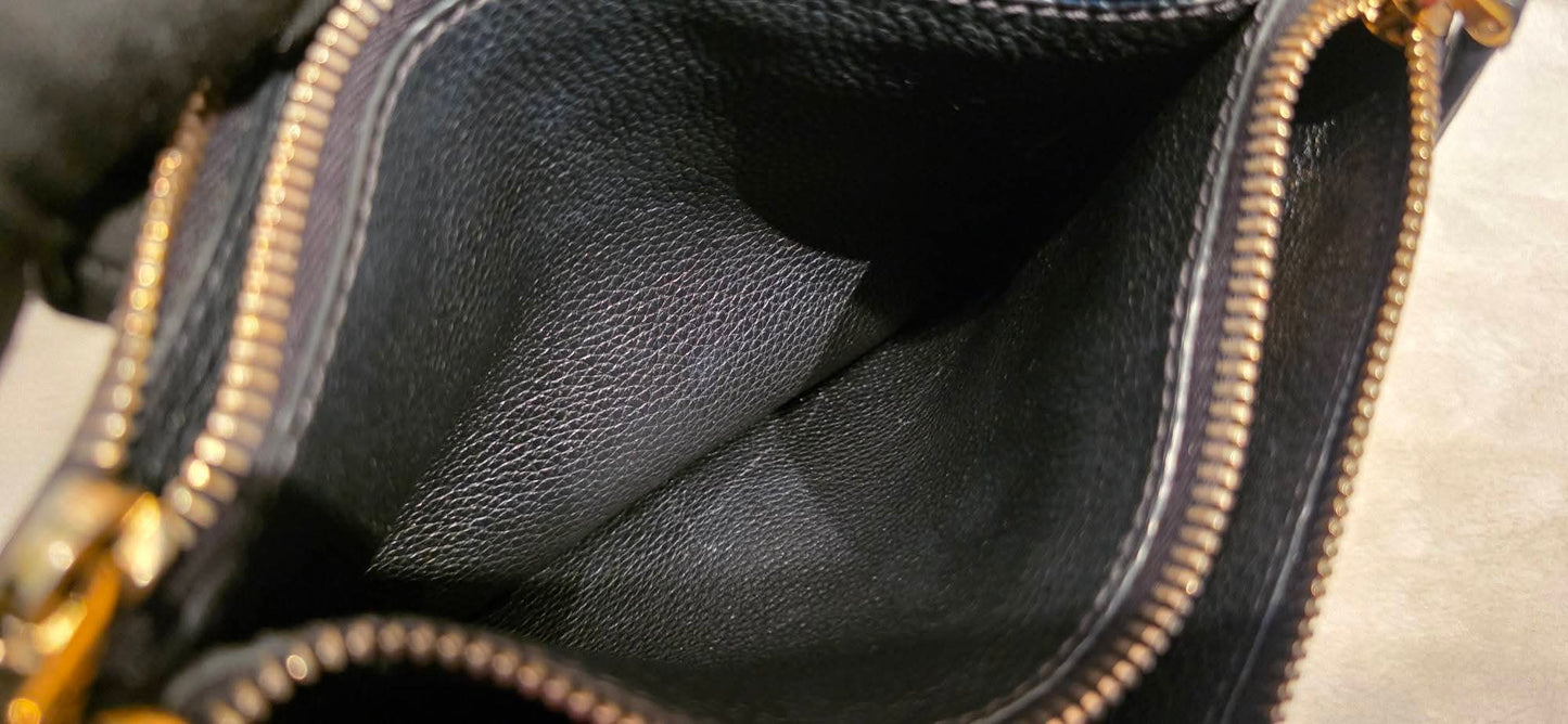 Authentic Prada Bandoliera Vitello Phenix Crossbody