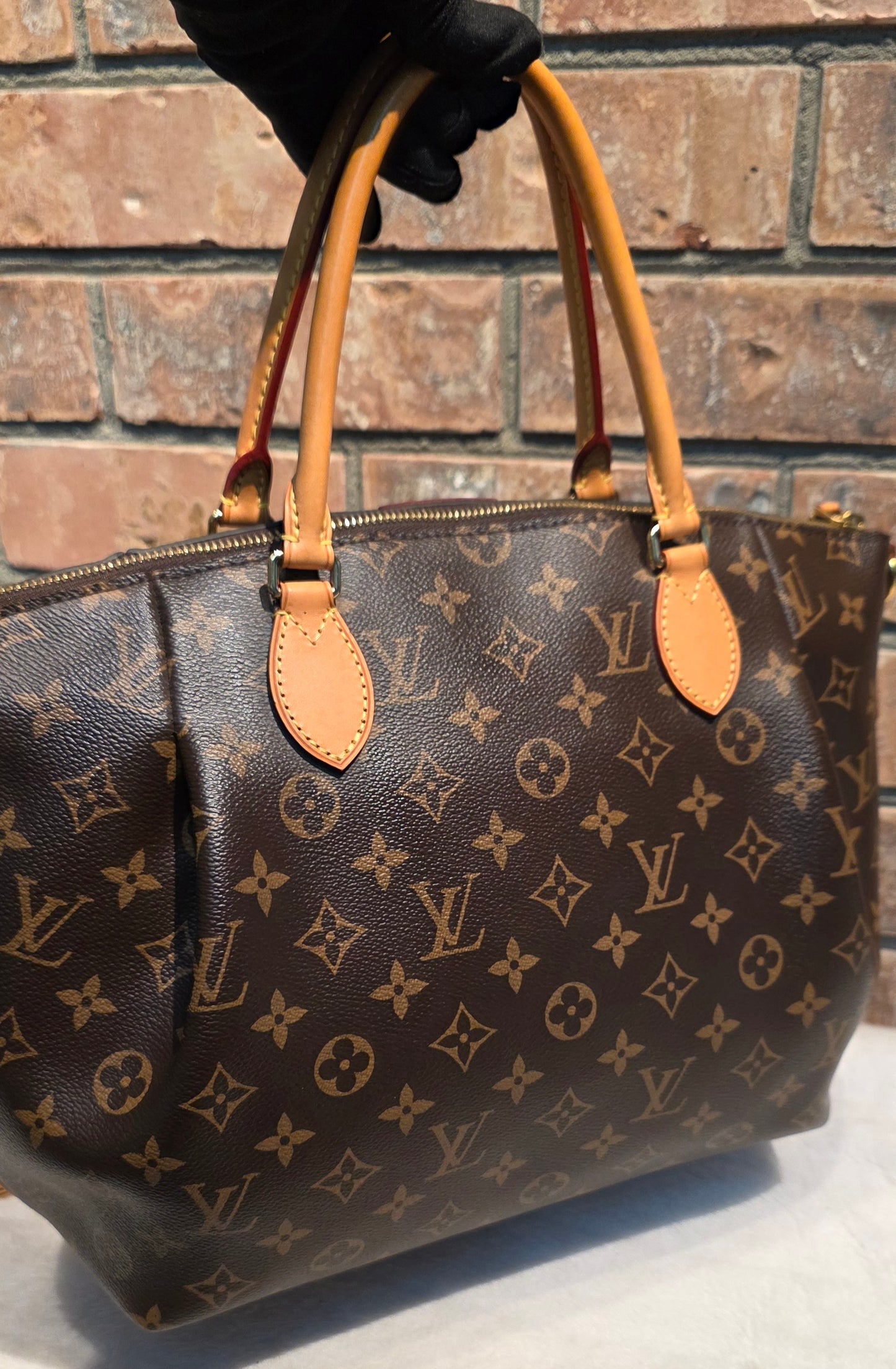 Authentic Louis Vuitton Turenne MM