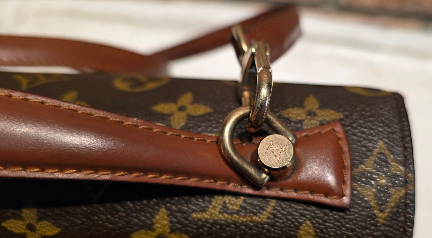 Authentic Louis Vuitton Monceau 26