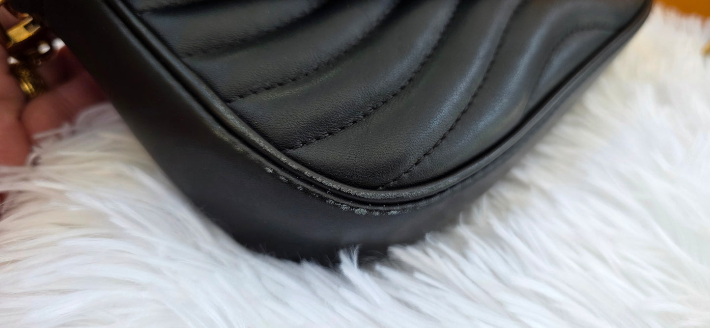 Authentic Louis Vuitton New Wave Multipochette Noir