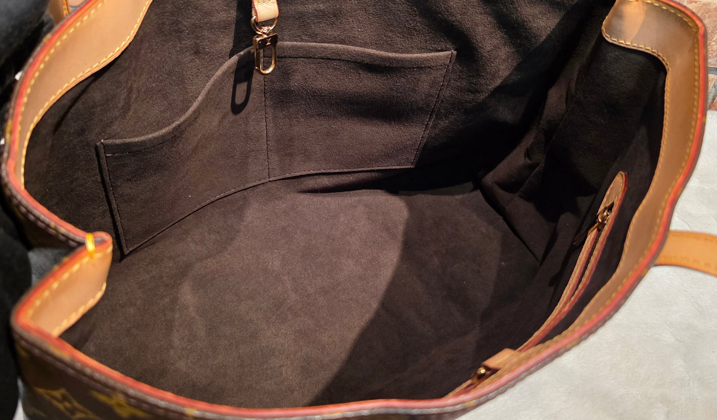 Authentic Louis Vuitton Wilshire MM Monogram
