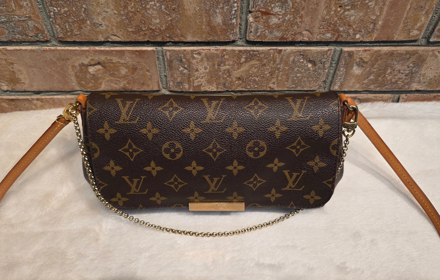 Authentic Louis Vuitton Favorite MM Monogram