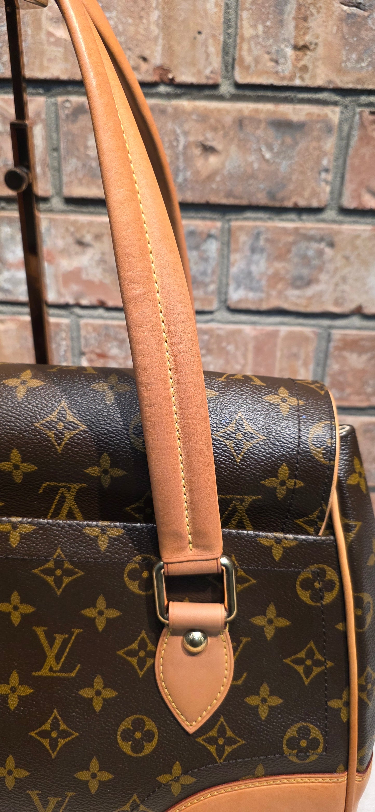 Authentic Louis Vuitton Beverly GM