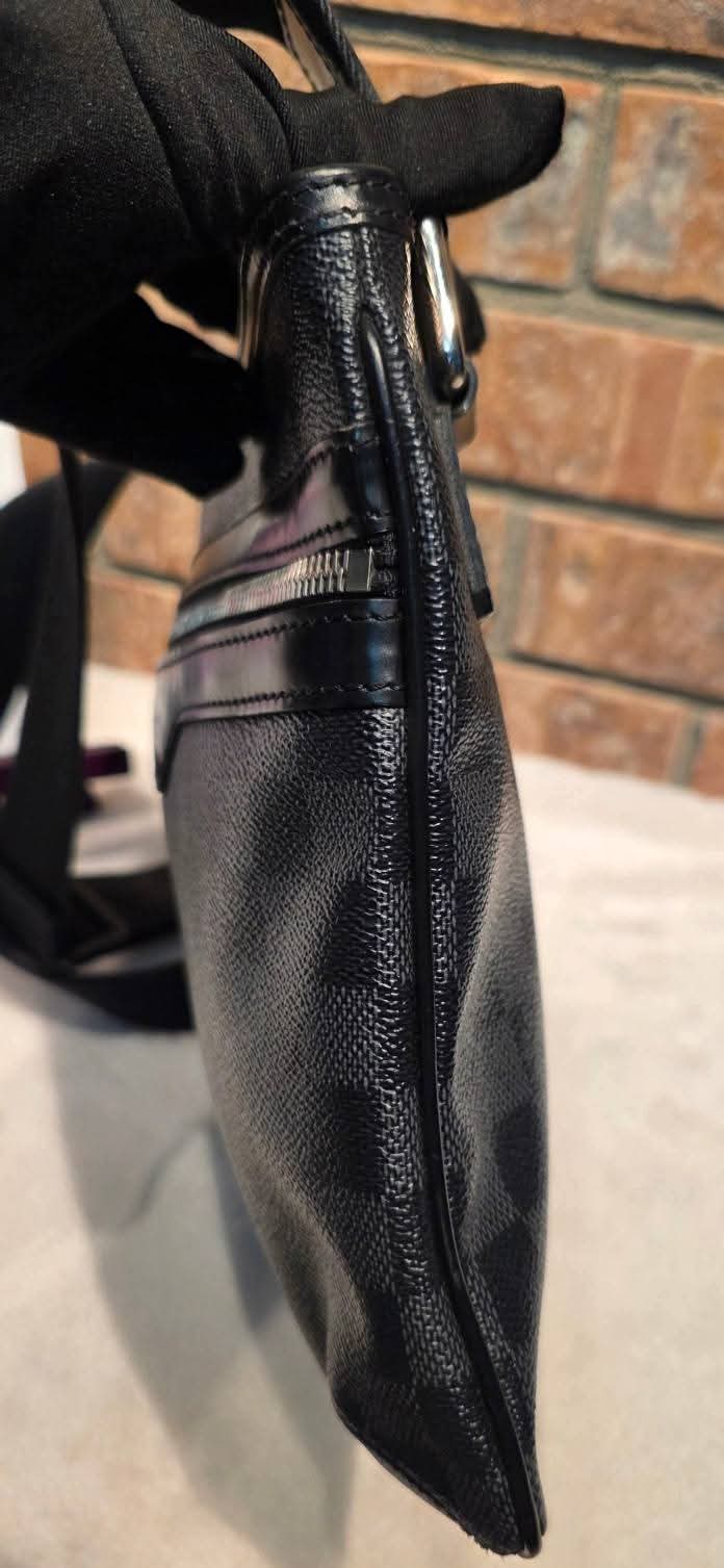 Authentic Louis Vuitton Thomas Crossbody Damier Graphite