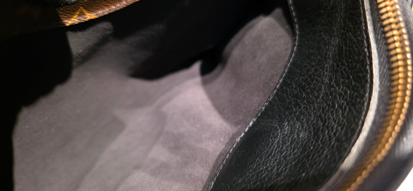 Authentic Louis Vuitton Pallas MM Noir