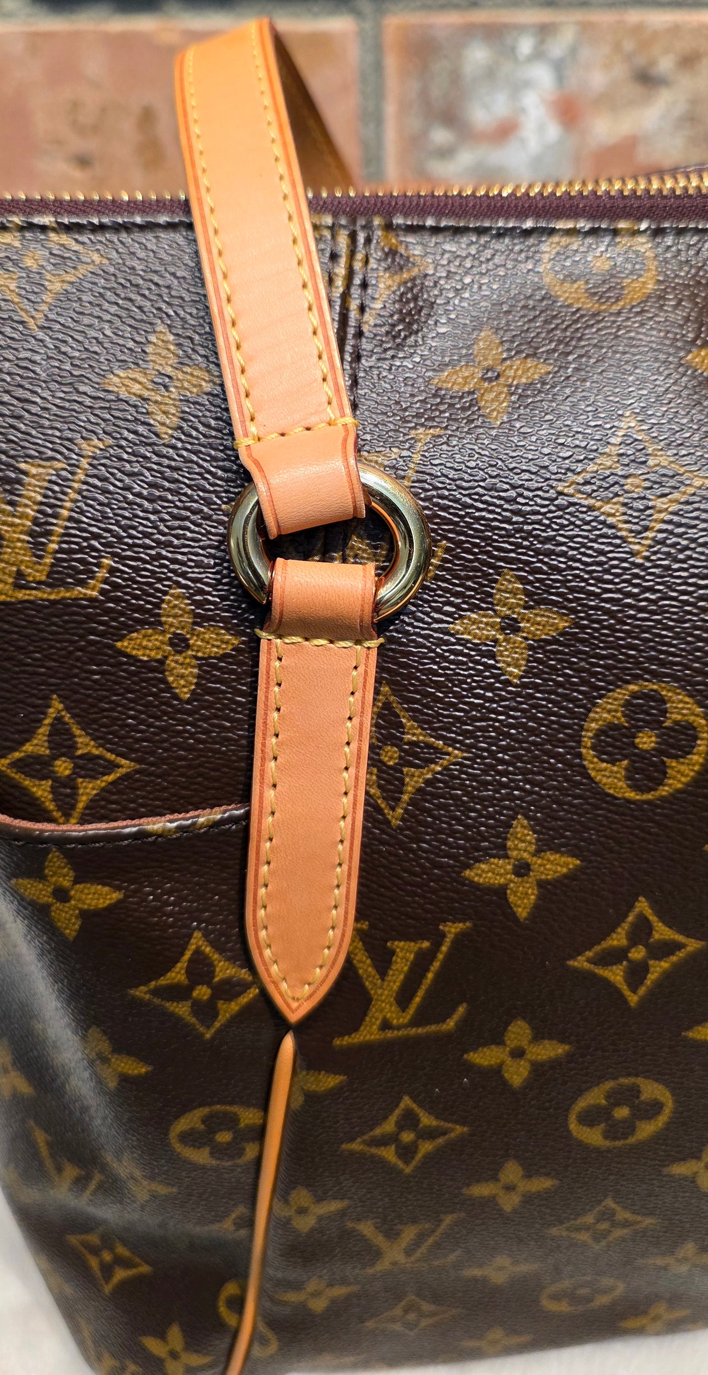 Authentic Louis Vuitton Totally MM Monogram