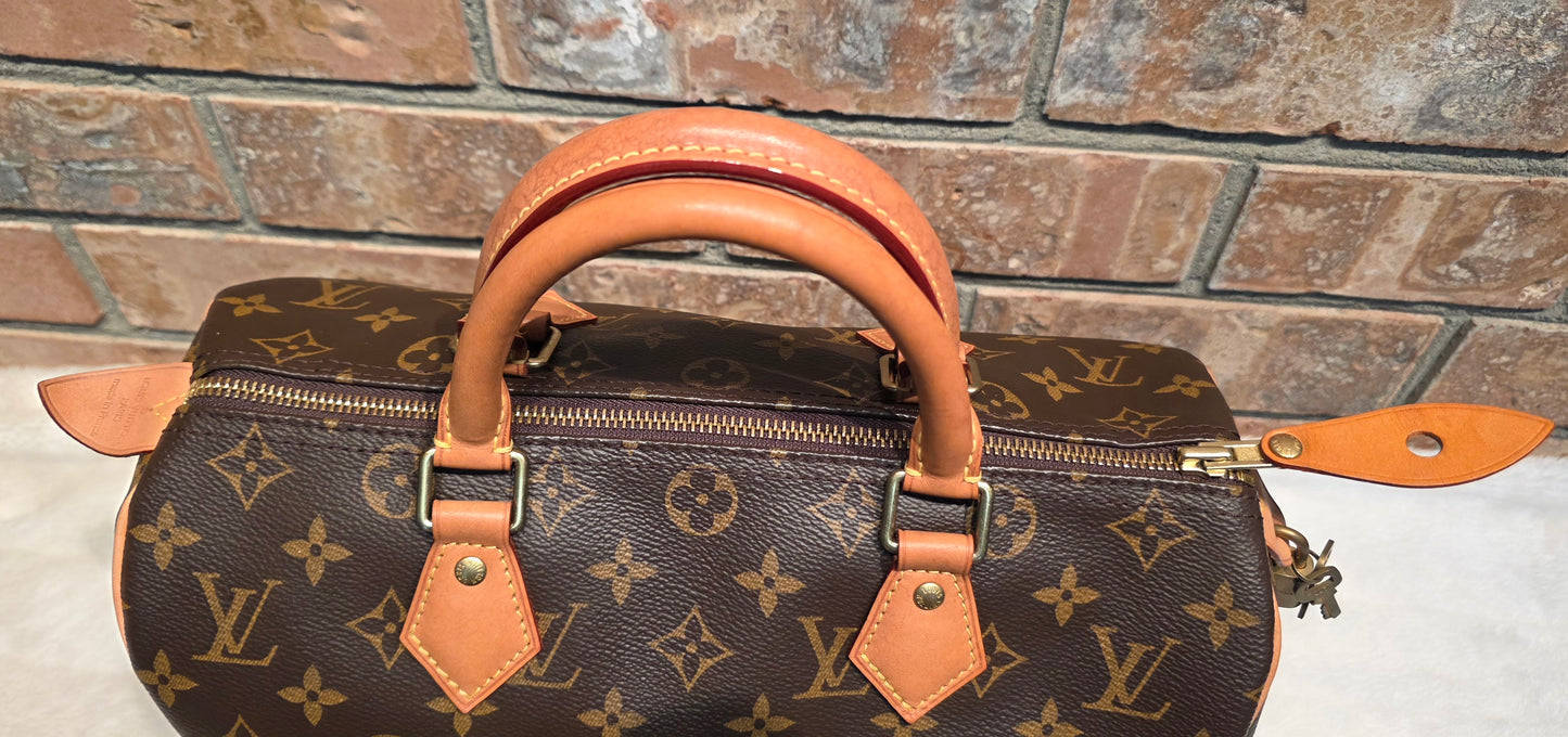 Authentic Louis Vuitton Speedy 30 Monogram