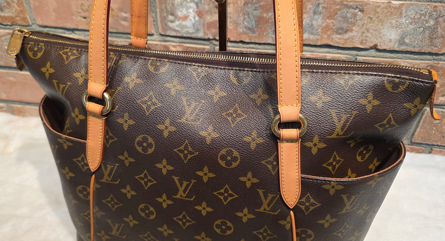 Authentic Louis Vuitton Totally MM