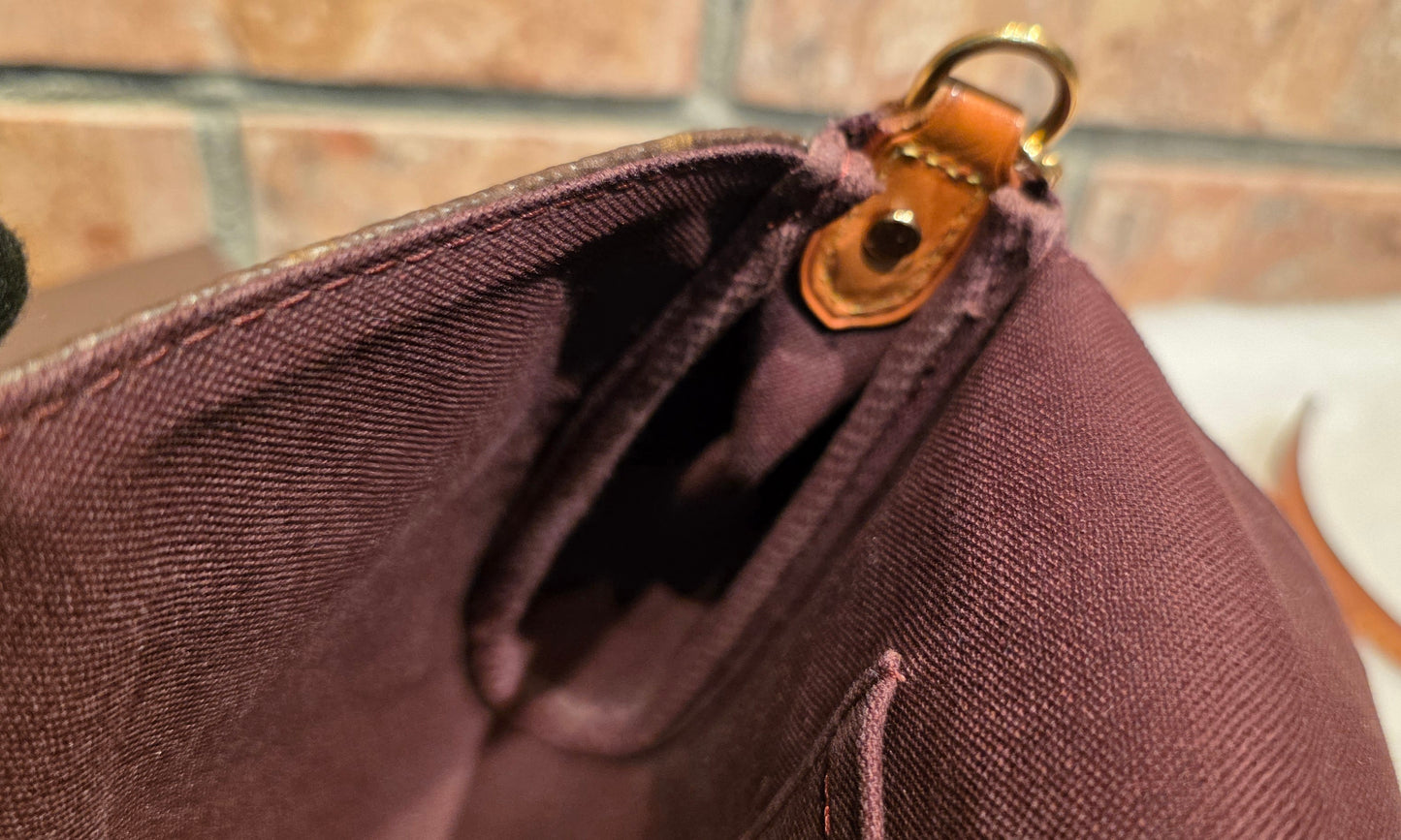 Authentic Louis Vuitton Favorite MM Monogram