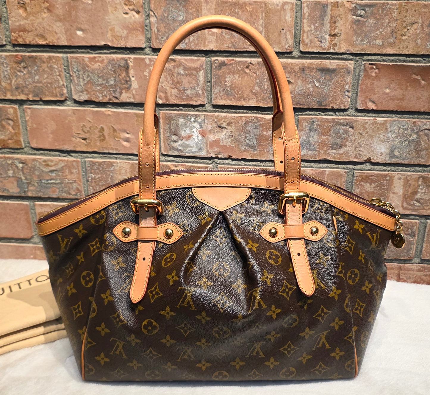Authentic Louis Vuitton Tivoli GM