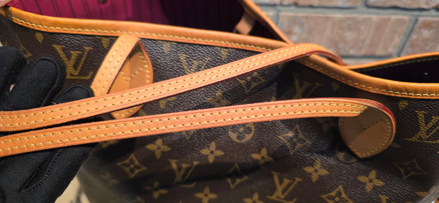 Authentic Neverfull MM Monogram Fuchsia Interior (BAG ONLY)