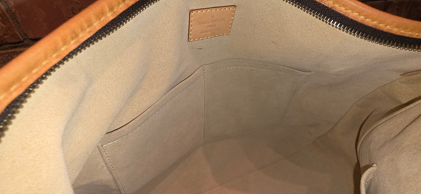 Authentic Louis Vuitton Estrella MM