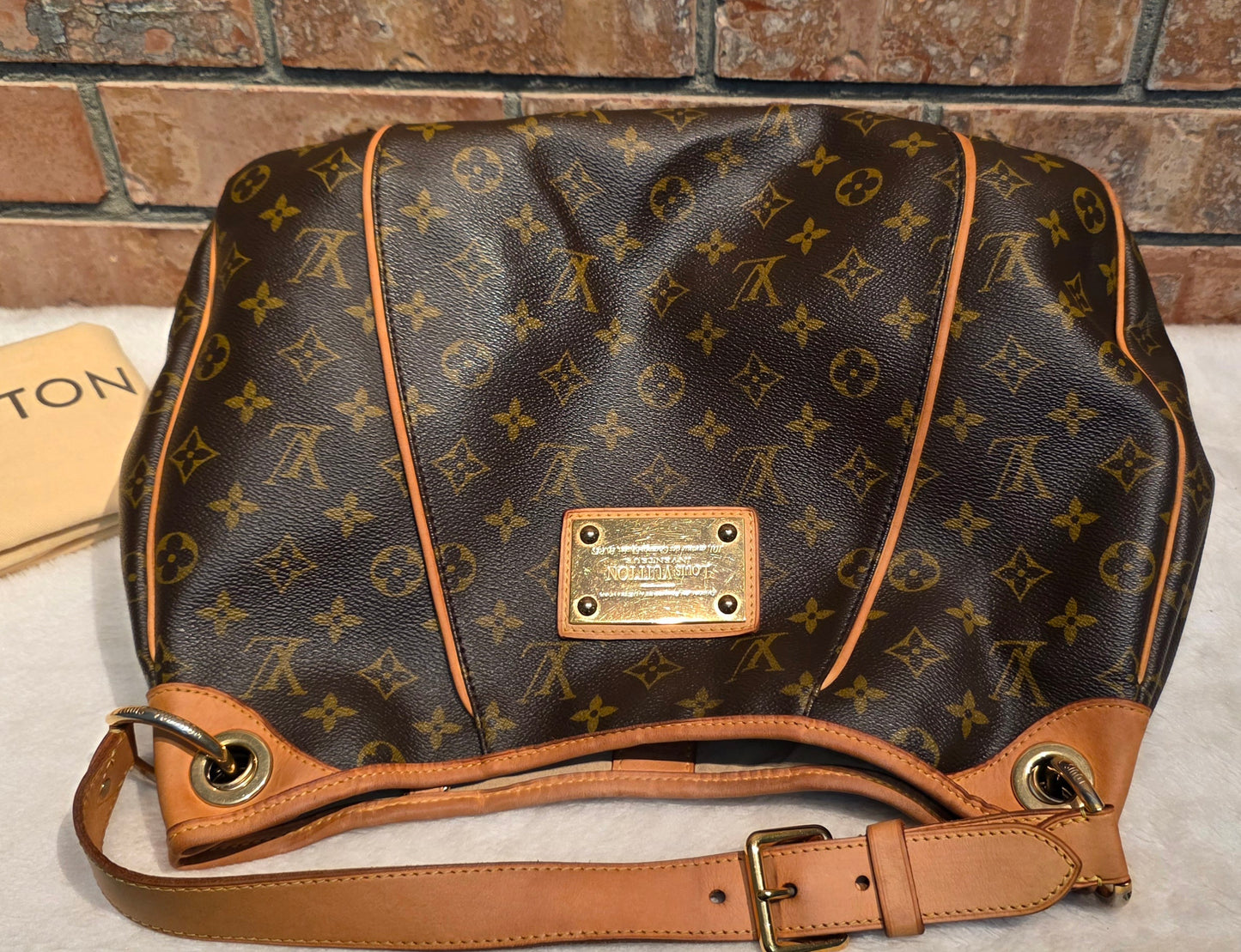 Authentic Louis Vuitton Galliera PM Monogram